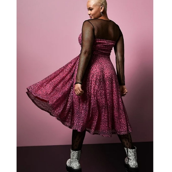 Betsey Johnson & Torrid Dress Size 18 🥳HOST PICK🥳 🆕️ - Picture 3 of 7